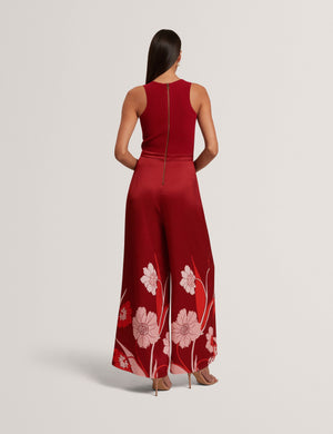 IZENY | DARK RED