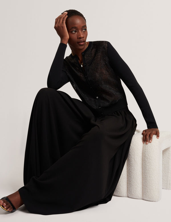 VOREN | BLACK
