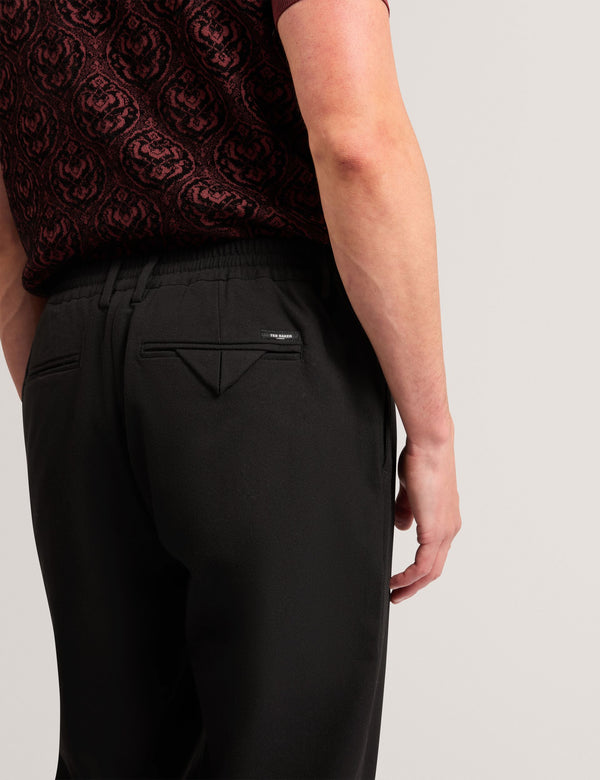 WILBURR | BLACK