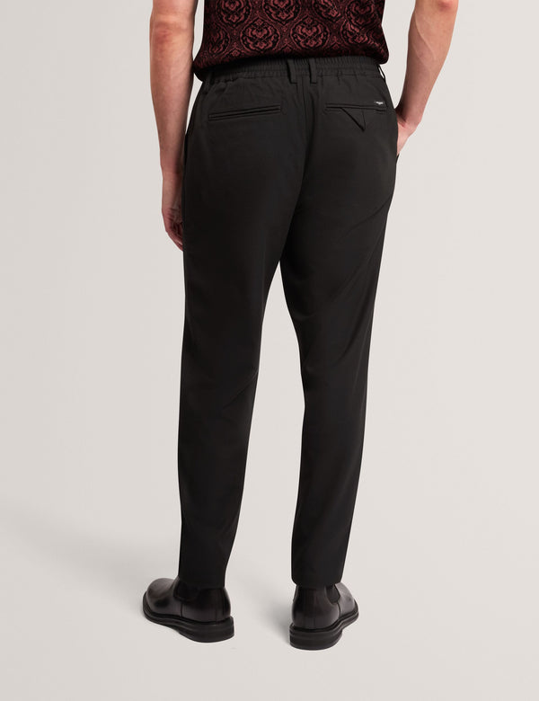 WILBURR | BLACK