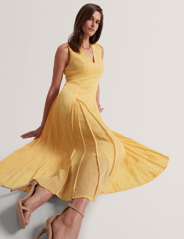 RUEVA | LIGHT YELLOW