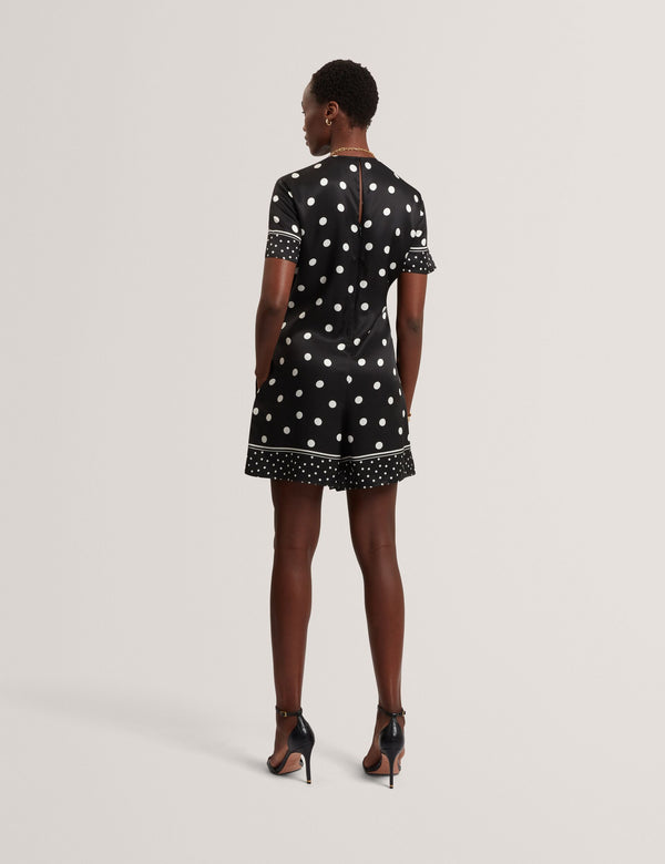 ACIAA | BLACK