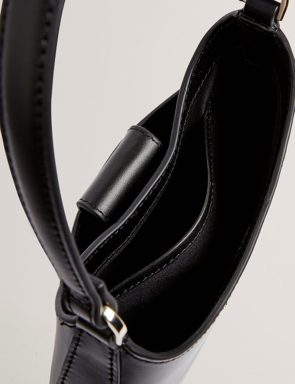 CURLA | BLACK