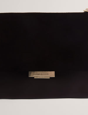 DENIE | BLACK