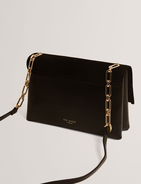 DENIE | BLACK