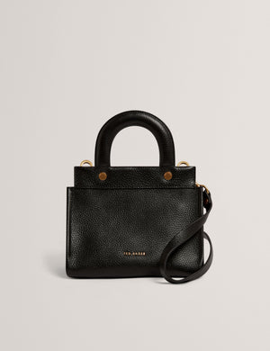 RONIAA | BLACK