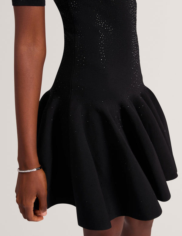 STELLEA | BLACK