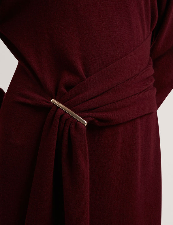 VERIKKA | MAROON