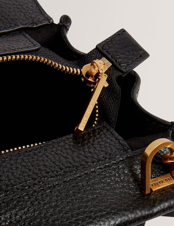 RETTIA | BLACK