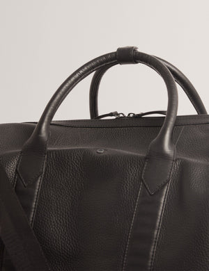 LARRII | BLACK