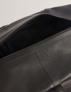 LARRII | BLACK