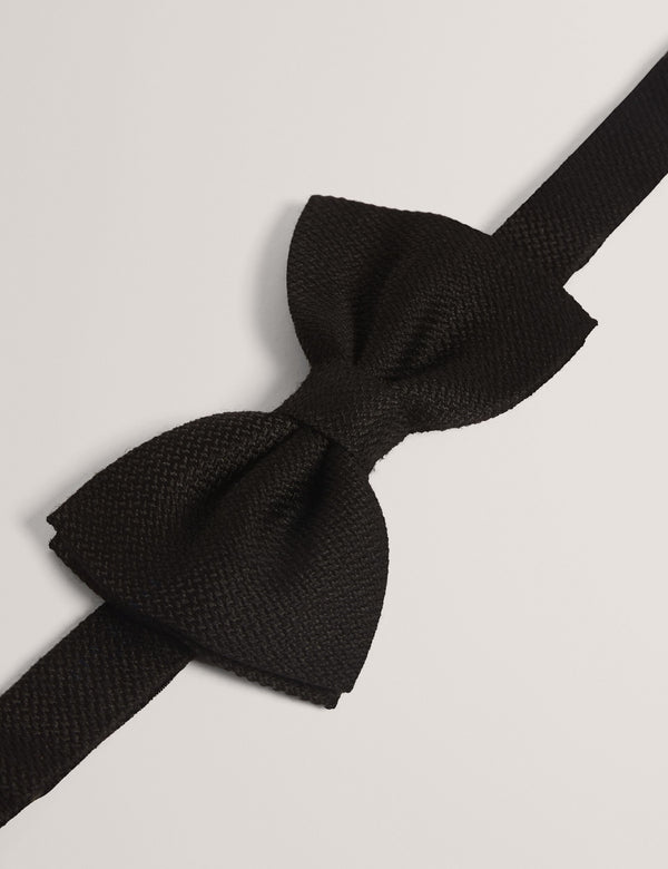HEARNEE | BLACK