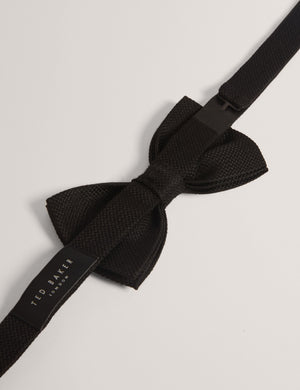 HEARNEE | BLACK