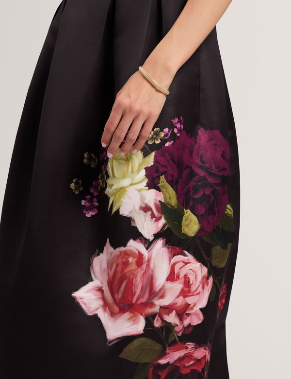 VENELLA | BLACK