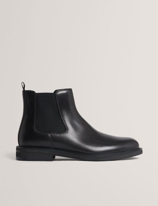 TRAVAN | BLACK