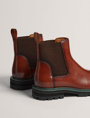 TERRIC | BROWN