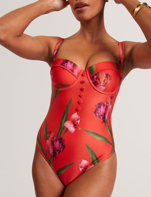 QUWELLA | BRIGHT RED