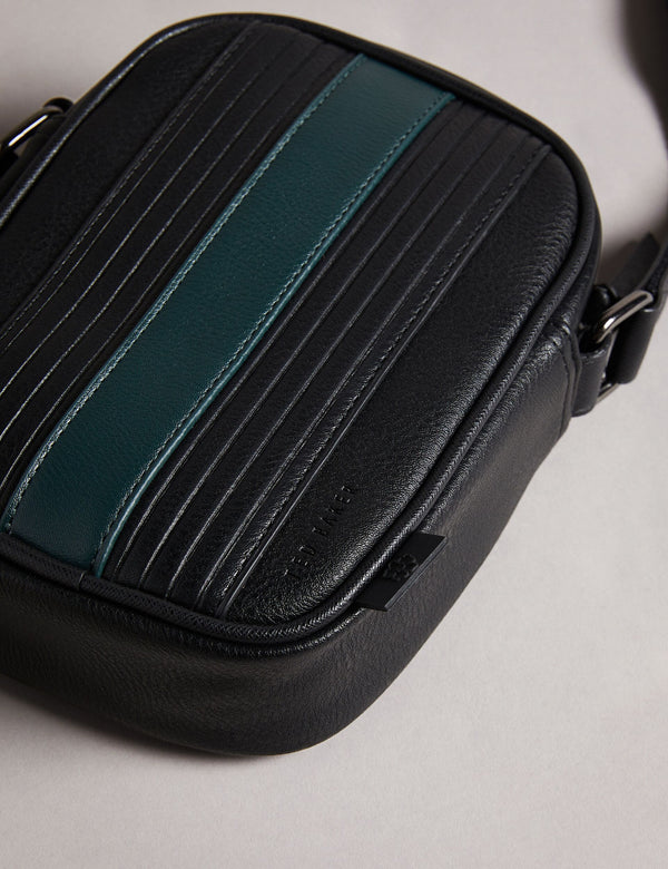 EVVER | BLACK