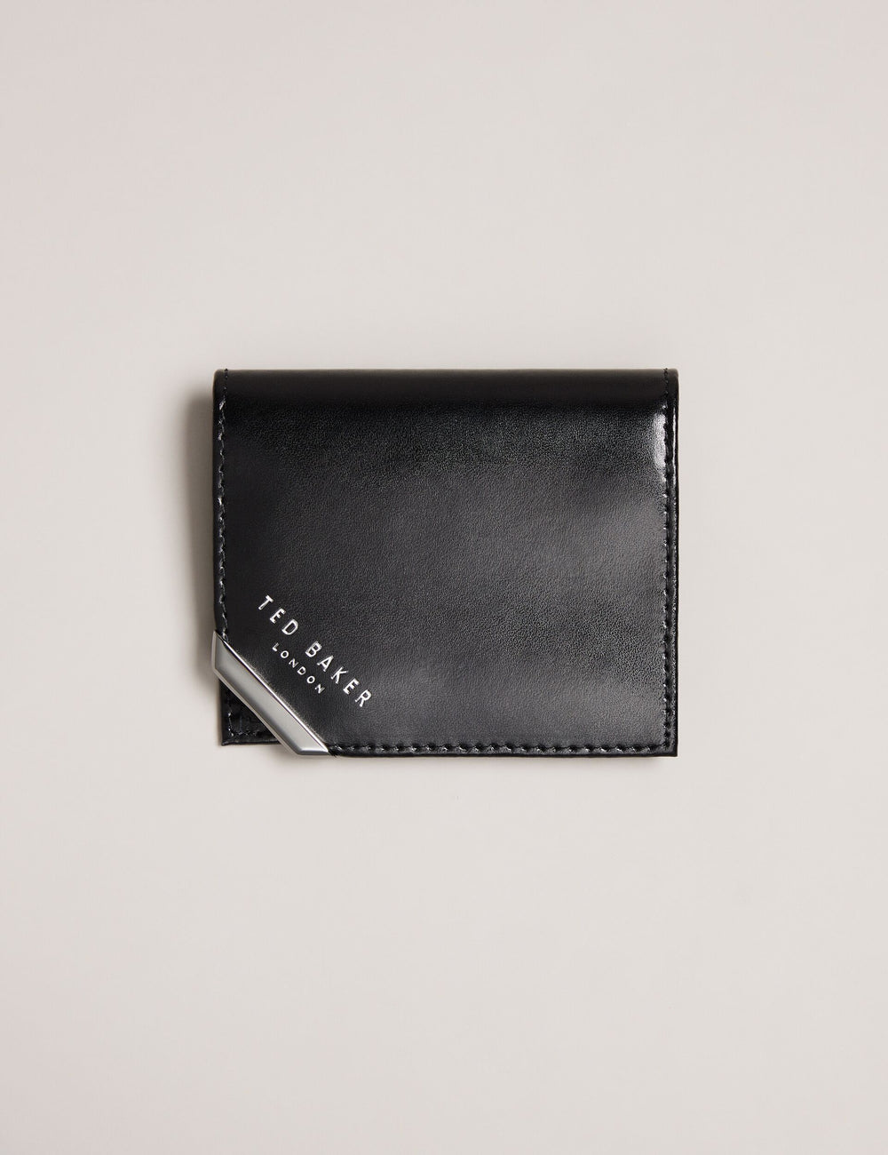 CORRALL | BLACK