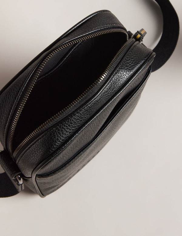 KIIAN | BLACK