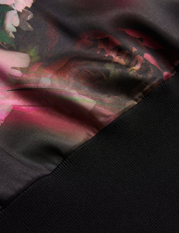 ASTHAA | BLACK