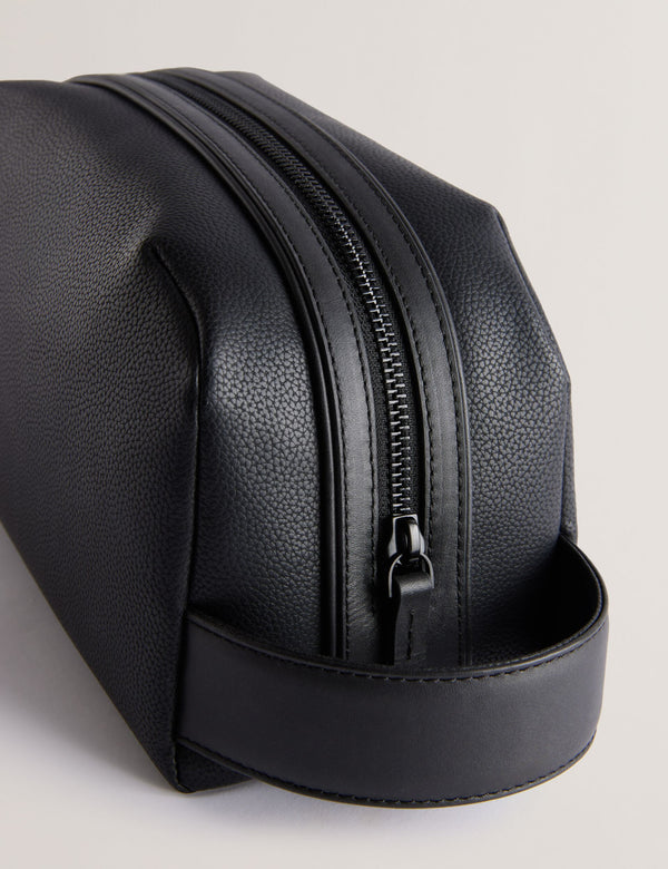 LANIIS | BLACK