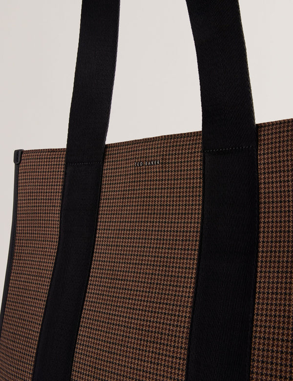 MALLICK | BLACK