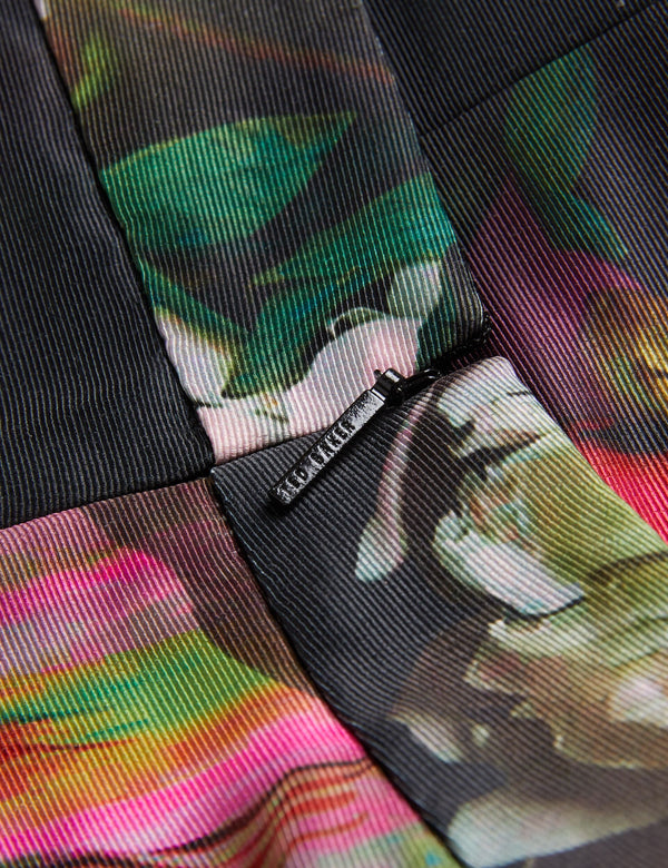 OKUNIT | BLACK