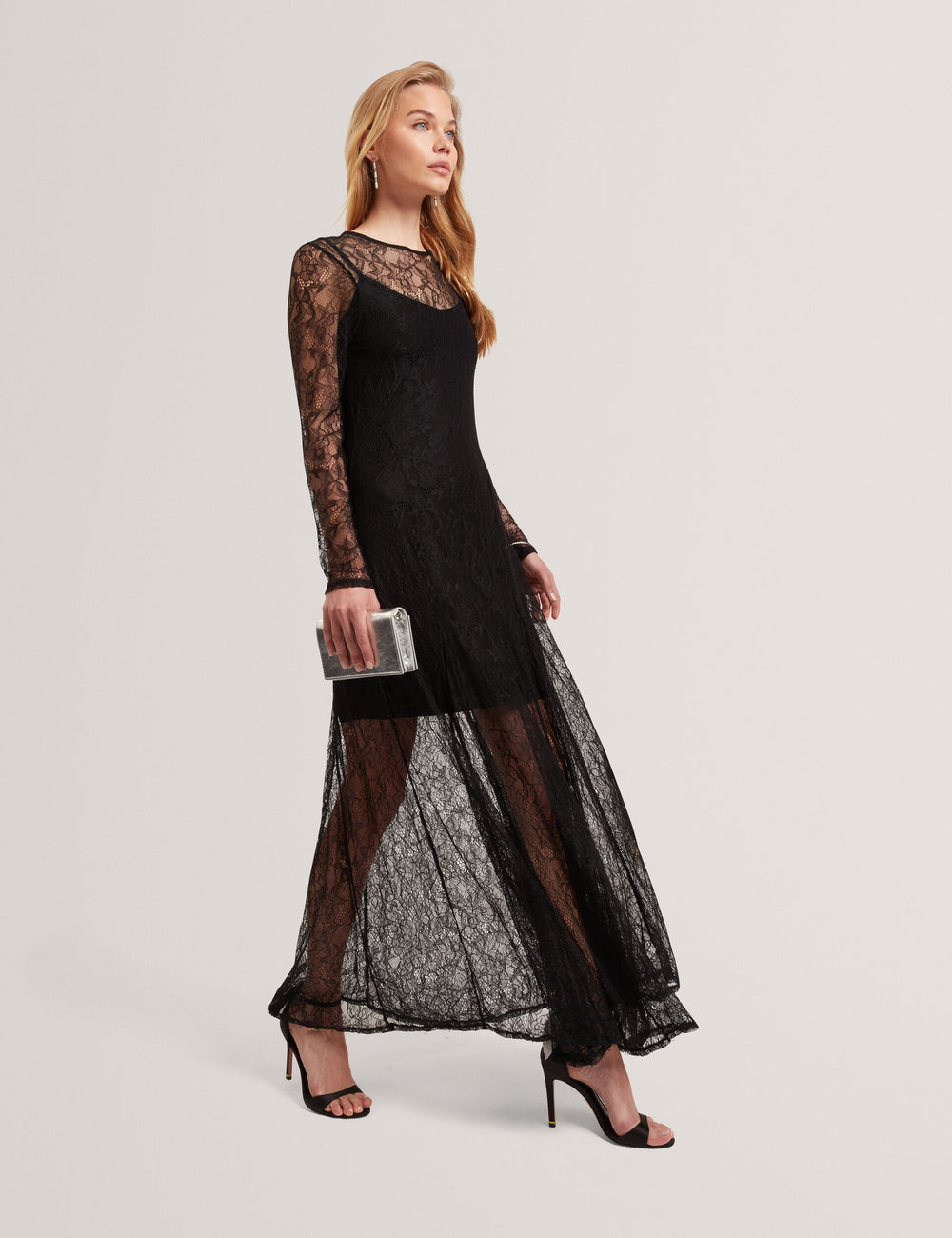 PETUNYA | BLACK