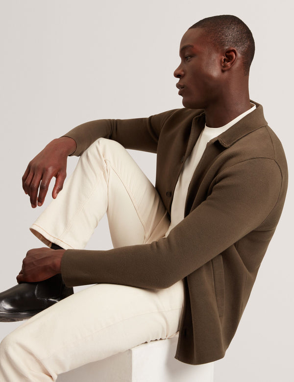 KONRRAD | WHITE