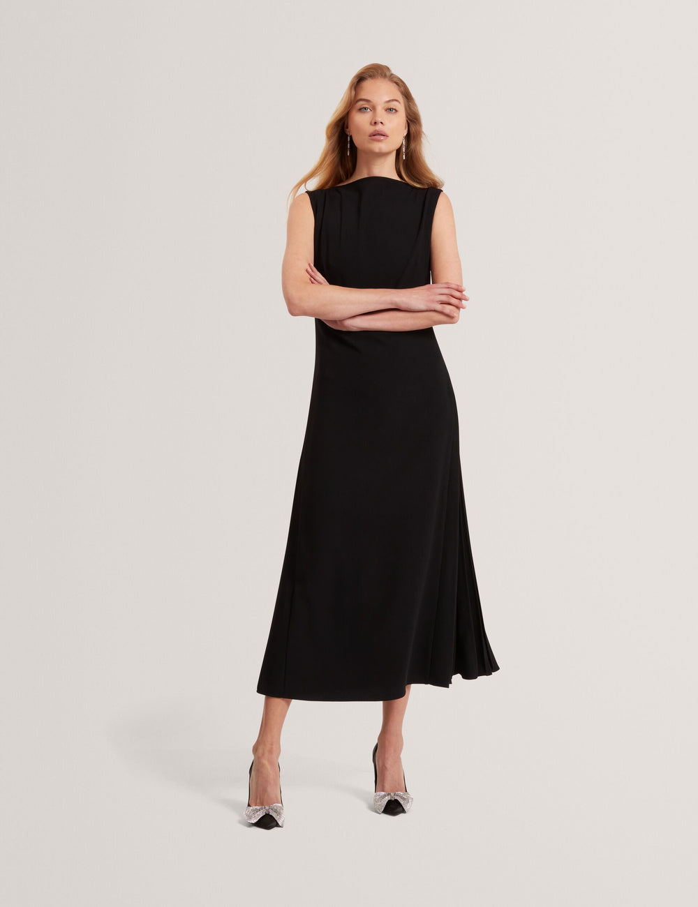 DAHRCY | BLACK