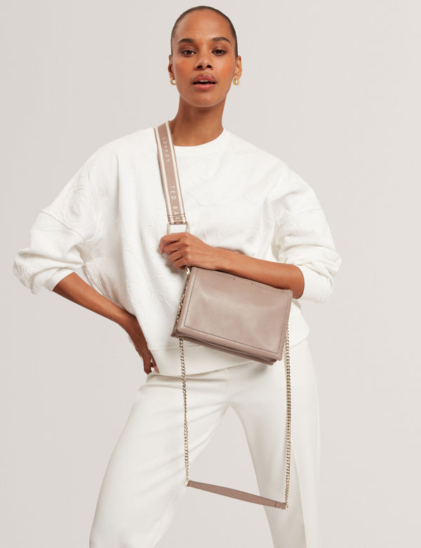 LARINDA | TAUPE