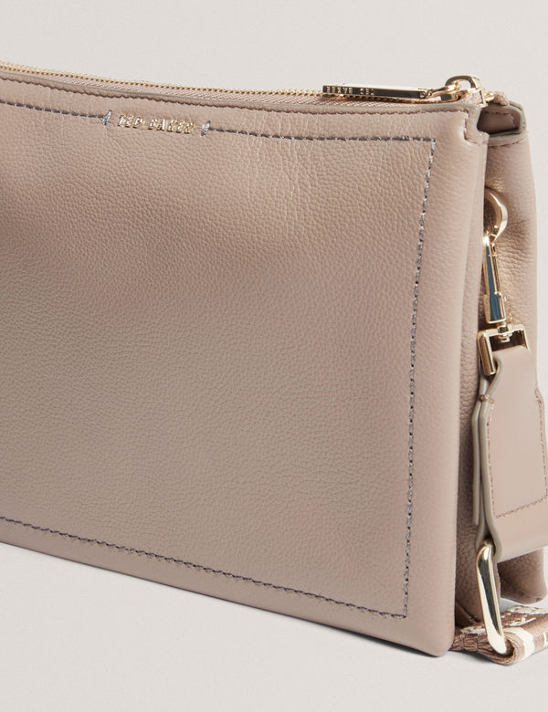LARINDA | TAUPE