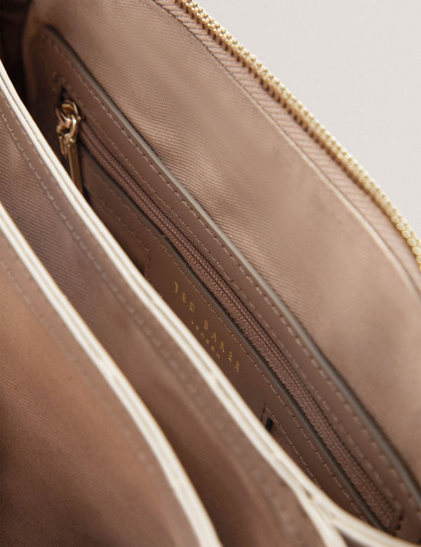 LARINDA | TAUPE
