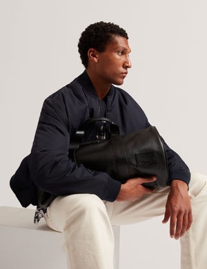 GRANTIS | BLACK
