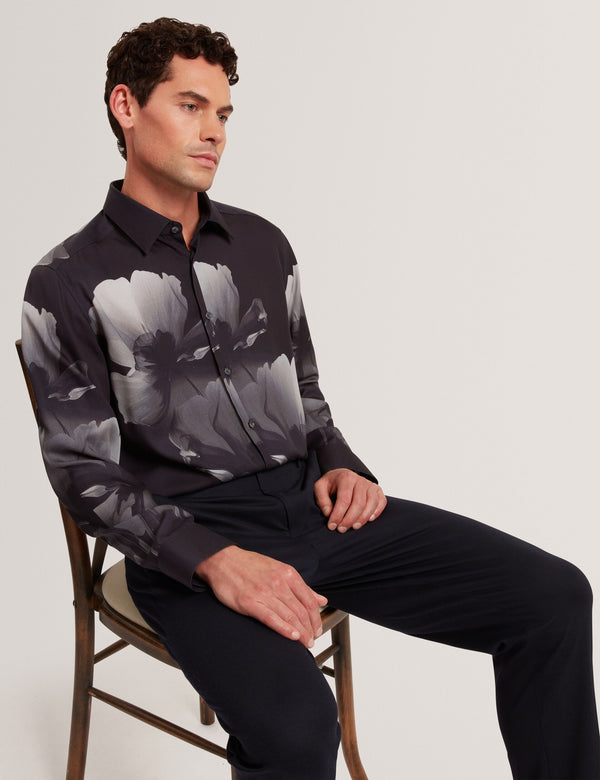 AMUND | BLACK