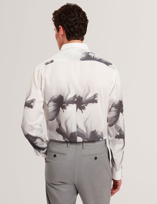 AMUND | WHITE