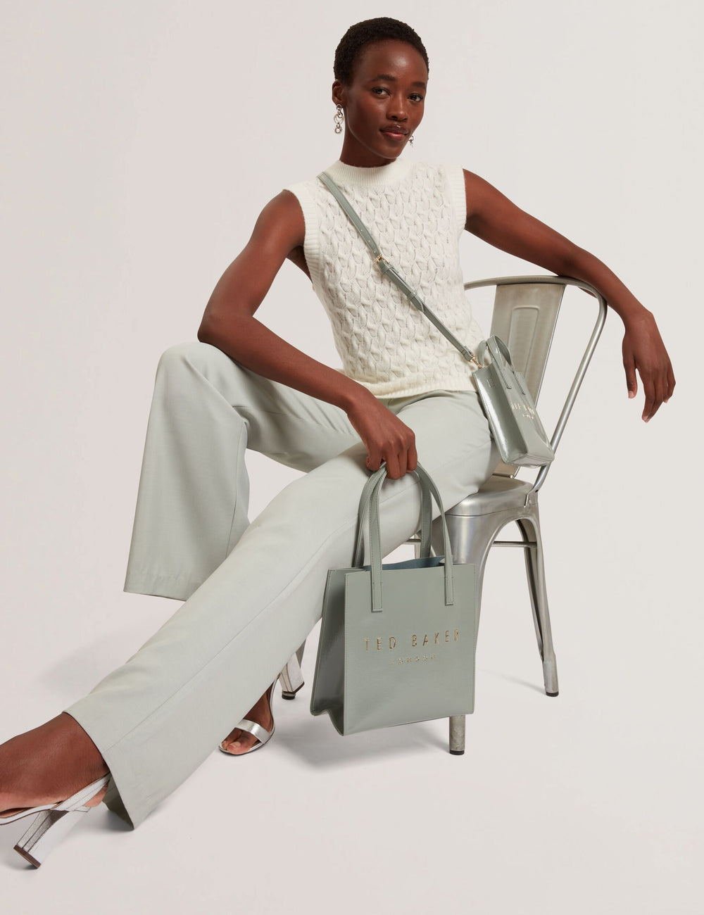LUTTE | LT-GREY
