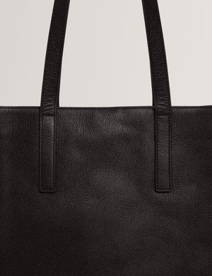 GRIFFIS | BLACK