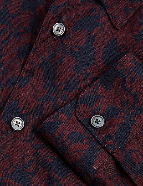 AKSELLE | MAROON