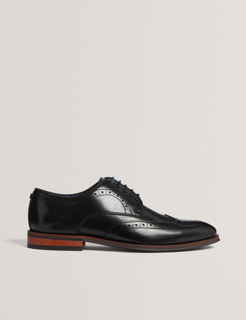 MARKUSE | BLACK